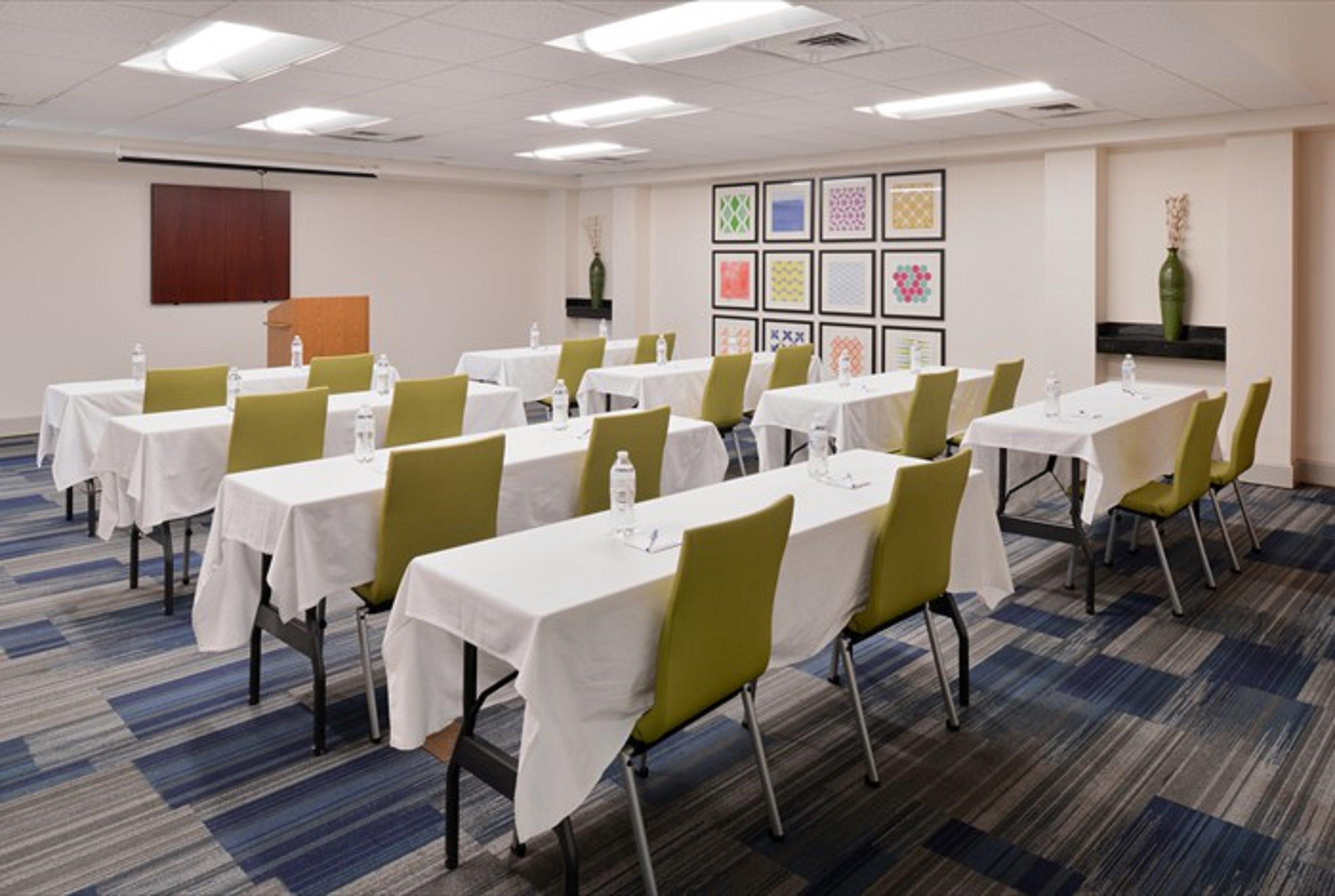 Holiday Inn Express Hotel & Suites Mooresville - Lake Norman By Ihg Exterior foto