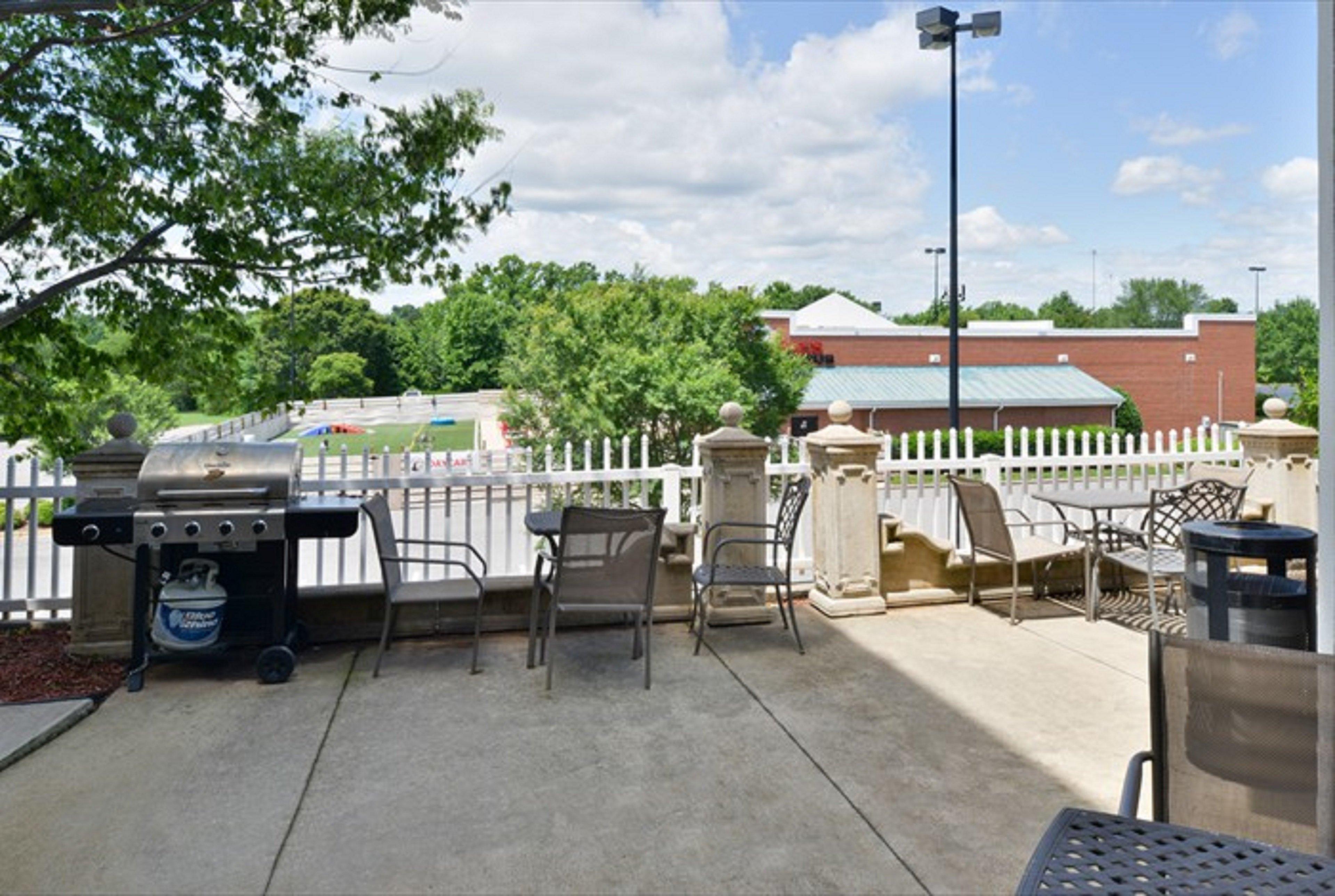 Holiday Inn Express Hotel & Suites Mooresville - Lake Norman By Ihg Exterior foto