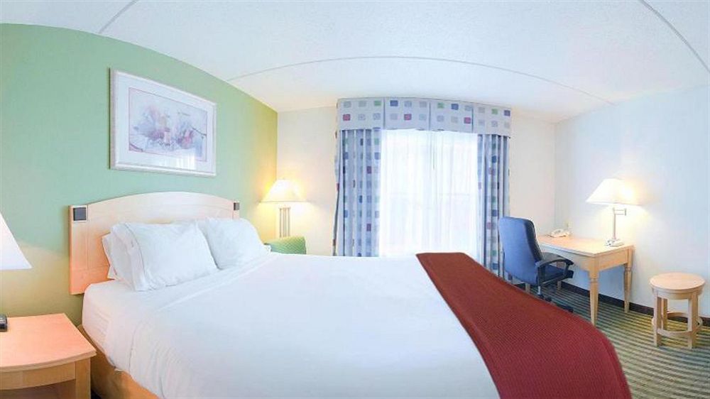 Holiday Inn Express Hotel & Suites Mooresville - Lake Norman By Ihg Exterior foto